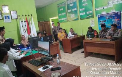 Kanit Binmas Bhabinkamtibmas Polsek Manna Hadiri giat Penjaringan dan Penyaringan Perangkat Desa binaannya