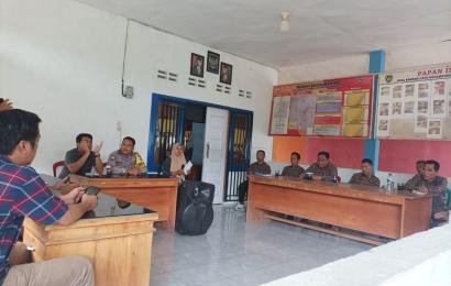 Bhabinkamtibmas Polsek Pino Raya Hadiri Bimtek Keuangan Desa, Tipidkor dan Pencegahannnya