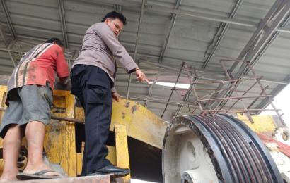 Laka Kerja, Terpeleset Masuk Mesin Pemecah Batu, Karyawan MD di TKP