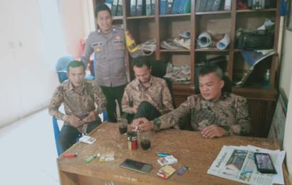 Menjelang Masa Kampanye Pemilu Serentak Tahun 2024 Bhabinkamtibmas Polsek Manna Lakukan Cipkon Sitkamtibmas Kondusif