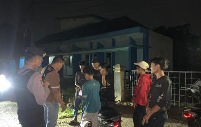Cegah Aksi Kriminal dan Kejahatan Polres Kaur Patroli Keliling, Sampaikan Imbauan Kamtibmas  