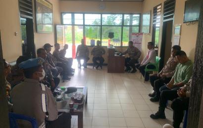 Pimpin Anev Mingguan, Waka Polsek Ketahun Minta Tingkatkan Kinerja dan Pelayanan Masyarakat