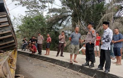 Pasca Tronton Masuk Siring, Kapolsek Batiknau Pantau Langsung ke Lapangan