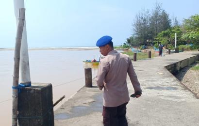 Polairud Polres BS Patroli ke Nelayan Pantai Pasar Bawah Sampaikan Imbauan Kamtibmas