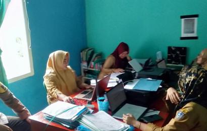 Lewat Cooling System, Bhabinkamtibmas Polsek Ketahun Hadir Ditengah Perangkat Desa
