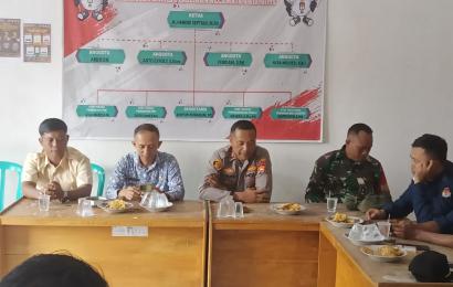 Jalin Sinergitas dan Koordinasi, Kapolsek Seginim dan  Danpos Babinss Air Nipis Sambang Ke PPK dan Panwaslu  Kecamatan Air Nipis 