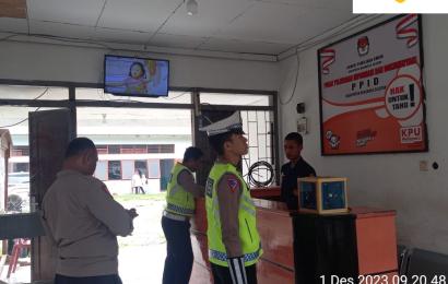 Patroli dan Tur Lalin Sat Lantas Ke Lokasi Keramaian dan Seputaran Gudang Logistik KPU, Kantor KPU Serta Bawaslu