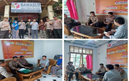Jalin Siergitas, Kapolsek Gading Cempaka Koordinasi dan Monitoring ke Kantor Panwascam 