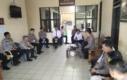 Pimpin Anev Mingguan, Kapolsek Ketahun Minta Anggota Tingkatkan Kinerja dan Pelayanan Masyarakat