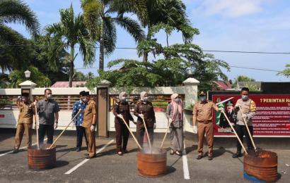 Kapolres Bengkulu Selatan dan Forkopimda Memusnahkan Barang Bukti yang Sudah Mempunyai Kekuatan Hukum Tetap