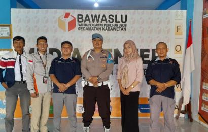 Ciptakan Situasi Kamtibmas Kondusif Jelang Pemilu, Polsek Kabawetan Laksanakan Patroli Dialogis ke Kantor PPK dan Panwascam