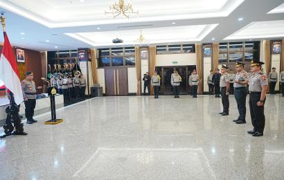 Kapolri Naikan Pangkat 45 Pati Polri, Ada Satu Polwan Jadi Jenderal