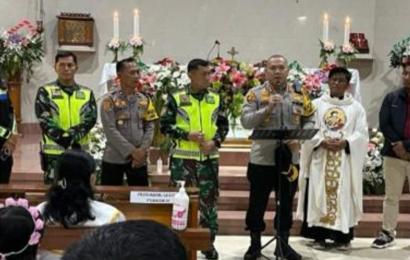 Sinergi TNI-Polri, Kapolres Rejang Lebong dan Dandim 0409 Pantau Perayaan Natal di Gereja 