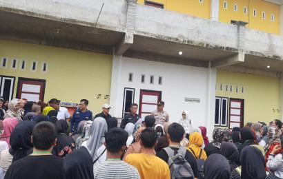 Polres BS Monitoring dan Pengamanan KPU Bengkulu Selatan  dalam Melakukan Pelipatan Surat Suara Caleg Pemilu 2024