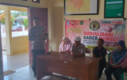 Sat Binmas Polres Seluma Laksanakan Penyuluhan Saber Pungli di Kelurahan Pasar tais