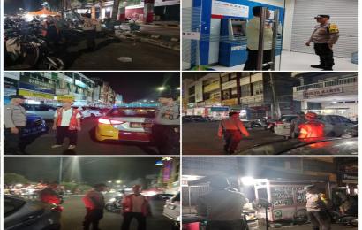 Berikan Rasa Aman Bagi Masyarakat, Polsek Ratu Samban Patroli Obvit Sampaikan Imbauan 