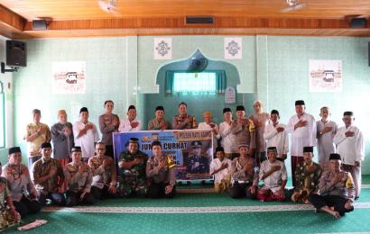 Jaring dan Serap Informasi dari Masyarakat, Kapolresta Bengkulu Gelar Jumat Curhat di Masjid At Taubah 