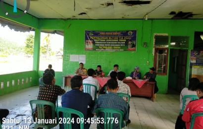 Bhabinkamtibmas Polsek Lebong Utara Monitoring Musyawarah Penetapan Penerima BLT DD di Desa Sukau Mergo