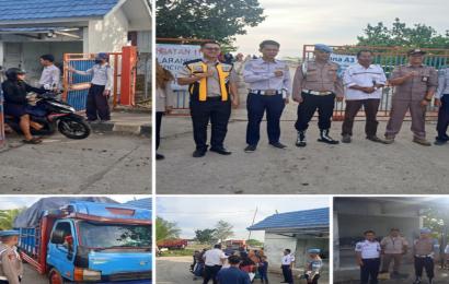 Sambangi Pelabuhan Fery ASDP Pulau Baai, Polisi Lakukan Patroli dan Monitoring Keberangkatan dan Kedatangan Kapal 