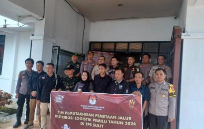 Bhabinkamtibmas Polsek Lebong Utara Hadiri Pemuktahiran Pemetaan Jalur Distribusi Logistik Pemilu di TPS Sangat Rawan