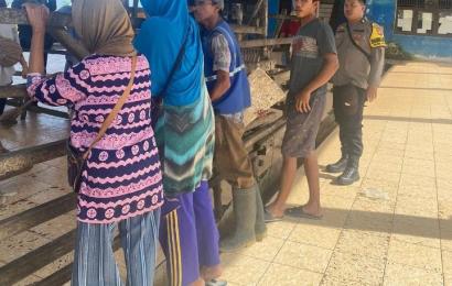 Bhabinkamtibmas Sambang dan Ajak Masyarakat di TPI, Ciptakan Kamtibmas yang Kondusif Jelang Pemilu