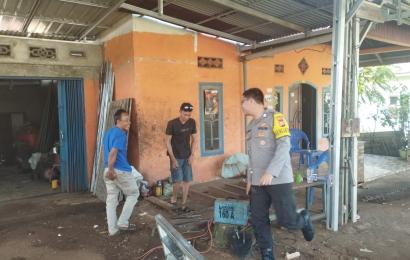 Bhabinkamtibmas Polsek Pino Raya Polres BS Sambang Warga, Imbau Jaga Kamtibmas Jelang Pemilu 2024 