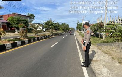Satgas Kamseltibcar Lantas Polres Bengkulu Selatan, Patroli ke Kantor Penyelenggara Pemilu 2024   