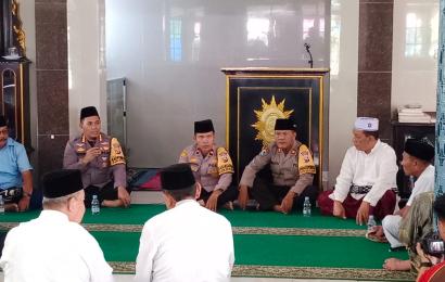 Coolling System Jaring dan Serap Informasi dari Masyarakat, Kapolresta Bengkulu Gelar Jumat Curhat di Masjid Syuhada