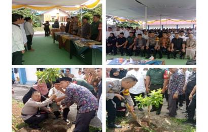Monitoring Pelantikan KPPS, Bhabinkamtibmas Polsek Gading Cempaka Sampaikan Imbauan Kamtibmas