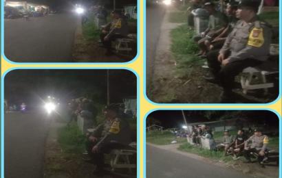 Hadiri Persiapan Resepsi Pernikahan Warga, Personel Polsek Teluk Segara Sampaikan Imbauan Kamtibmas 