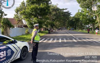 Jaga Kelancaran Lalu Lintas Jelang Pemilu 2024, Satgas Kamseltibcar Lantas OMB Kepahiang Laksanakan Patroli Dialogis 