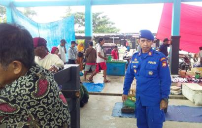 Title Sat Polairud Polres BS Patroli ke Tempat Pelelangan Ikan Pasar Bawah, Wujudkan Kamtibmas Kondusif Jelang Pemilu 2024