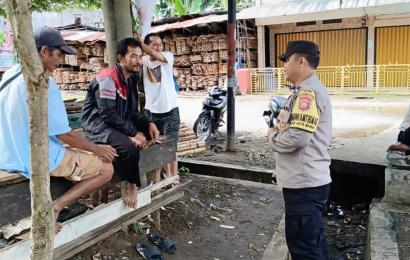 Wujudkan Masa Kampanye Pemilu Serentak Tahun 2024 yang Kondusif, Bhabinkamtibmas  Polsek Pino Sambang Dialogis 