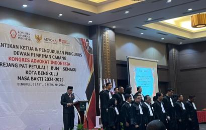 Presiden KAI Hadiri Pelantikan DPC dan Pengukuhan 18 Advokat Baru di Bengkulu