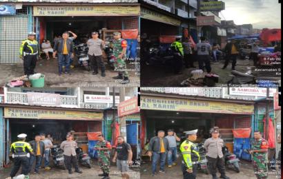 Quick Respon, Polsek Gading Cempaka Datangi TKP Kebakaran Akibat Konselting Listrik di Toko Penggilingan Bakso