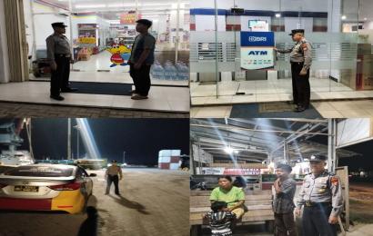 Patroli Keliling di Kawasan Pelabuhan, Polsek KSKP Sambangi Tempat Rawan Kamtibmas 