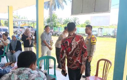 Kapolres Bengkulu Selatan, Pantau Rapat Pleno Rekapitulasi Penghitungan Suara ke PPK Manna 