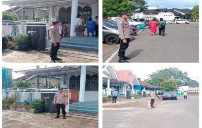 Personel Polsek Teluk Segara Laksanakan Pengamanan Kegiatan Ibadah Minggguan di Gereja 