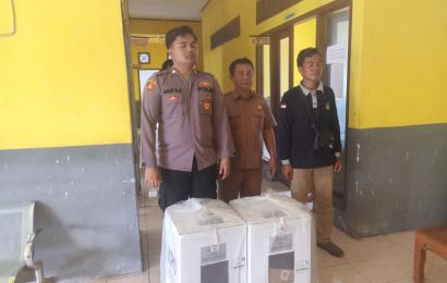 Pengamanan Ketat Polisi, Rekapitulasi Penghitungan Suara PPK Kedurang Selesai