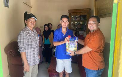 Sat Intelkam Polres Seluma Sambangi Petugas KPPS yang Tertimpa Musibah, Berikan Santunan