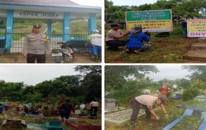 Bhabinkamtibmas Polsek Selebar Gotong Royong Bersama Warga Bersihkan TPU 