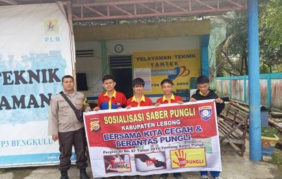 Personel Polsek Lebong Utara Sosialisasi Saber Pungli di Pelayanan Teknik PLN Muara Aman