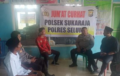 Kegiatan Jumat Curhat Personel Polsek Sukaraja Laksanakan di Desa Lawang Agung 