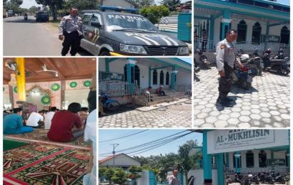 Personel Polsek Selebar Lakukan Pengamanan Shalat Jumat di Masjid Al-Mukhlisin