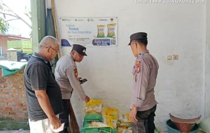 Polsek Sukaraja, Monitoring Harga Beras di Desa Lubuk Sahung 