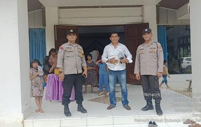 Polsek Sukaraja Minggu Kasih di Gereja HKBP Lubuk Sahung