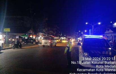 Sat Lantas Polres BS Patroli Blue Light Cegah Aksi Balap Liar di Wilkum 