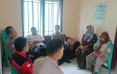 Sambangi Warga Binaan, Personel Kaur Selatan Harapkan Warga Jaga Sitkamtibmas 