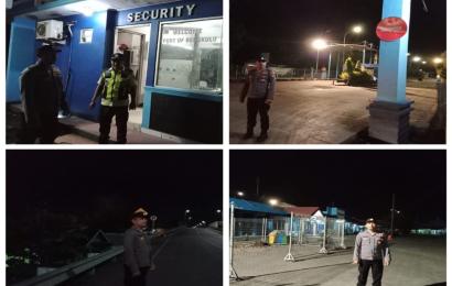Ciptakan Pengamanan, Polsek KSKP Pulau Baai Patroli Keliling Dini Hari 