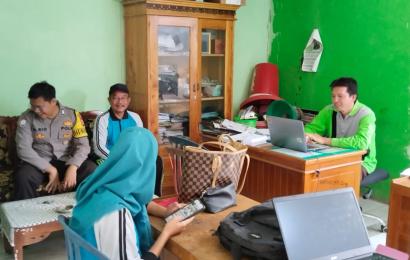 Bhabinkamtibmas Ajak Warga Untuk Jaga Keamanan Bersama Usai Pemilu Serentak Tahun 2023